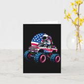 Astronaut fährt Monstertruck 4. Juli Karte (Gelbe Blume)
