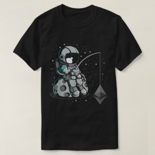 Astronaut fischt nach Ethereum-Design T-Shirt