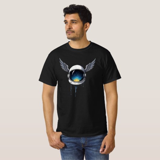 Astronaut Helmet with Wings - Kosmische Weltraumku T-Shirt (Vorne ganz)