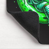 Astronaut im Mond Raum St. Patrick's Day Mousepad (Ecke)