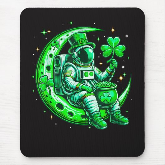 Astronaut im Mond Raum St. Patrick's Day Mousepad (Vorne)