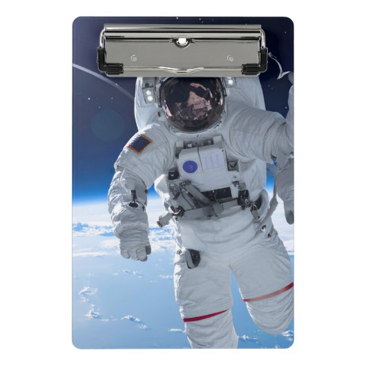 Astronaut im Weltraum Mini Klemmbrett (Vorderseite)