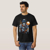 " Astronaut im Weltraum " T-Shirt (Vorne ganz)