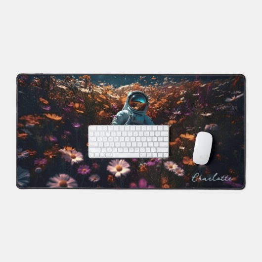 Astronaut in Daisy-Wildblumen Personalisierter Nam Schreibtischunterlage (Tastatur & Maus)
