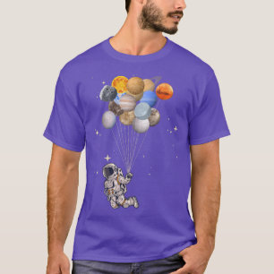 Astronaut in den äußeren Raumfahrtplaneten Ballo T-Shirt