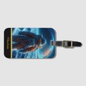 Astronaut in einem Anzug hinter ihm Gepäckanhänger (Vorderseite (Horizontal))