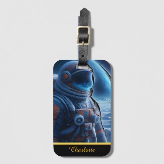 Astronaut in einem schweren, frostigen Raumschiff Gepäckanhänger (Vorderseite Vertikal)