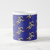Astronaut in space Jumbo-Tasse (Vorderseite)