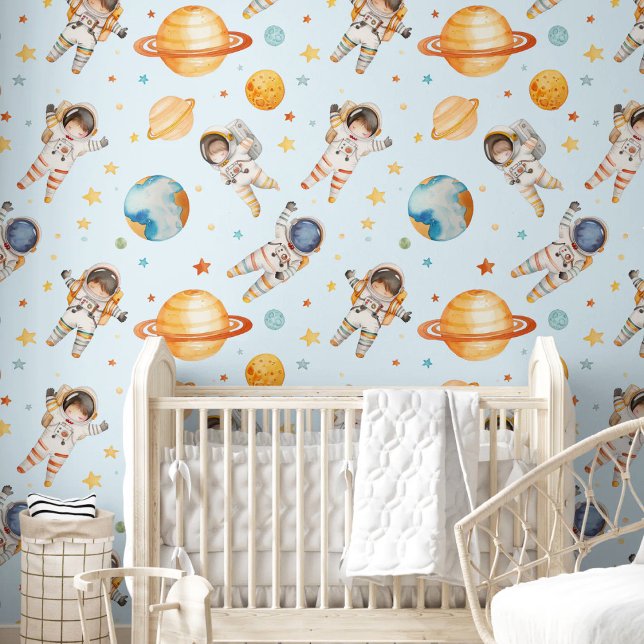 Astronaut-Kinderzimmer-Raum für niedliche Wasserfa Tapete (Cute Watercolor Explorer Astronaut Nursery Room Wallpaper)