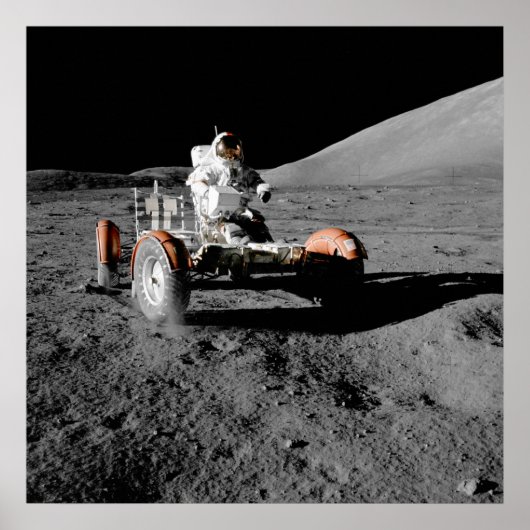 Astronaut on Moon Rover During Apollo 17 Mission Poster (Vorne)