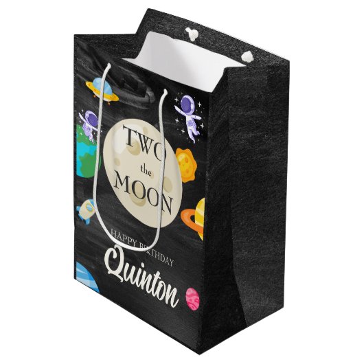 Astronaut Outer Space 2. Geburtstag Mittlere Geschenktüte (Vorderseite Schrägansicht)