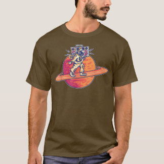 Astronaut Saturn Planet Space Galay Retro Radio T-Shirt