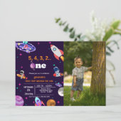 Astronaut Space geht zum ersten Mal um den sonnige Einladung (Stehend Vorderseite)