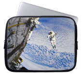 Astronaut Spacewalk Laptopschutzhülle (Vorderseite)