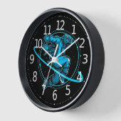Astronaut springt um Saturn Artwork herum | Uhr (Winkel)