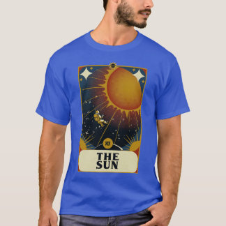 Astronaut Tarot Sun von Tobe Fonseca T-Shirt