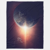 ASTRONAUT ÜBER DER ERDE FLEECEDECKE (Vorderseite)