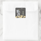 Astronaut und Alien Quadratischer Aufkleber (Tasche)