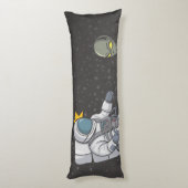Astronaut und Alien Seitenschläferkissen (Rückseite (Vertikal))