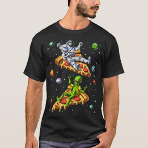 Astronaut und Außerirdischer fahren Pizza T-Shirt