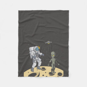 Astronaut und Außerirdischer   Fleecedecke