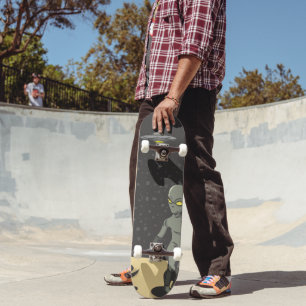 Astronaut und Außerirdischer    Skateboard