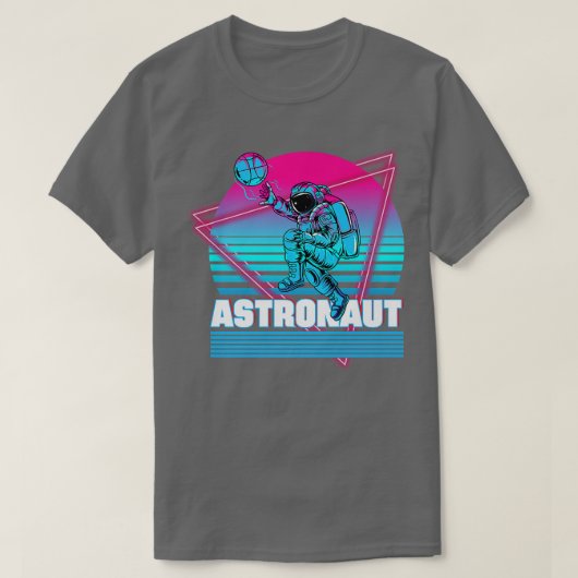 Astronaut Vaporwave Retro Ästhetik T-Shirt (Design vorne)
