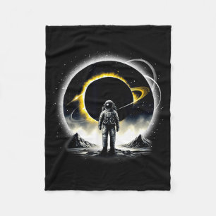 Astronaut Weltfinsternis Planet Wissenschaft Illus Fleecedecke