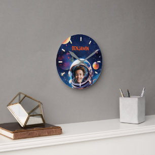 Astronaut Weltraum Himmel Planeten Kinder Foto Ges Runde Wanduhr