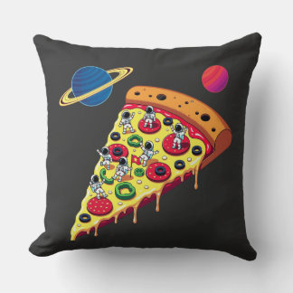 Astronautas montando una pizza en el espacio kissen