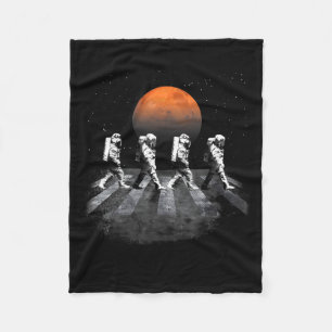 Astronauten beim Gehen im Weltraum erkunden Mars l Fleecedecke