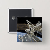 Astronauten erfüllen eine Reihe von Aufgaben Button (Vorne & Hinten)