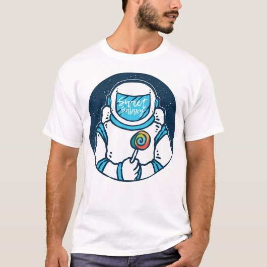 Astronauten halten Kerzen mit Galaxie und Universu T-Shirt (Vorderseite)