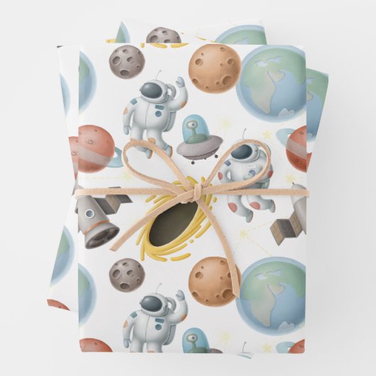 Astronauten, Raketen und Planeten auf Weiß Geschenkpapier Set (Beispiel)