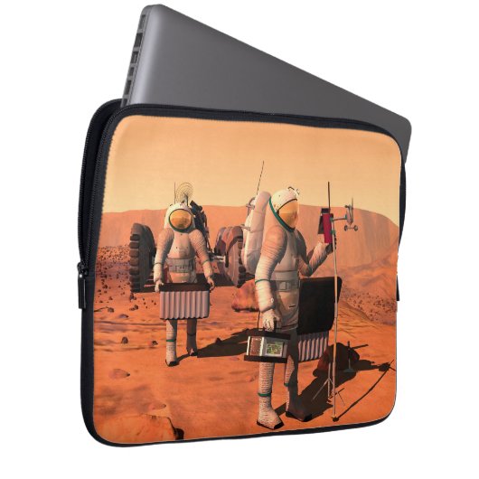 Astronauten richten Wetterausrüstung auf Mars ein. Laptopschutzhülle (Vorne Rechts)