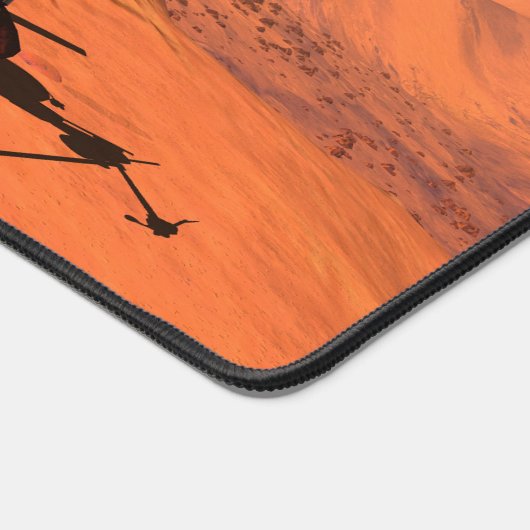 Astronauten richten Wetterausrüstung auf Mars ein. Schreibtischunterlage (Ecke)