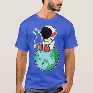 Astronautenfischerei auf dem T - Shirt der Erde