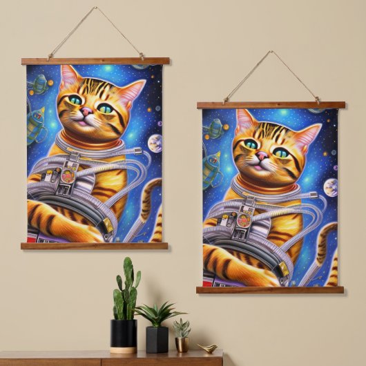 Astronautenkatze Wandteppich Mit Holzrahmen (Asymmetrisch)