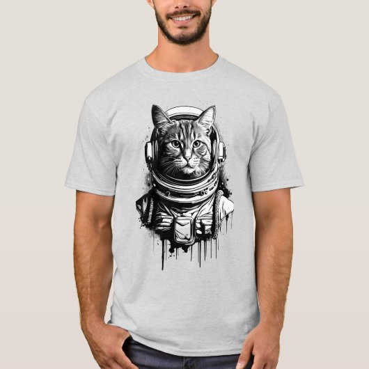 Astronautin Cinett Art T-Shirt (Vorderseite)