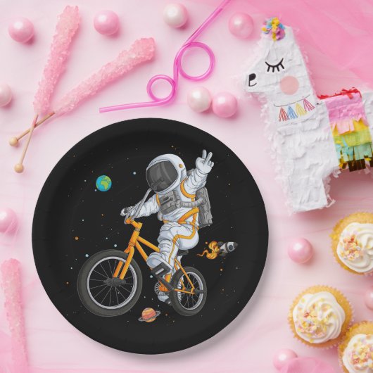 Astronautin im Weltraumfahrer bmx bike auf space o Pappteller (Party)