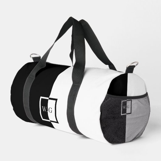 Asymetrie bei Schwarz-Weiß-Duo-Schachbrett Duffle Bag (Rechte Ecke)