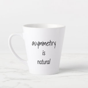 Asymmetrie ist natürliche Latte-Tasse Milchtasse