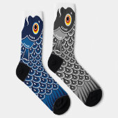 Asymmetrischer schwarzer und blauer Koinobori-Karp Socken (Rechts)