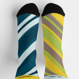 Asymmetrisches Streifen-Mixup 3 und 5, Crazy Socken