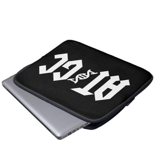 AT_GC LAPTOPSCHUTZHÜLLE (Vorne Knopf)