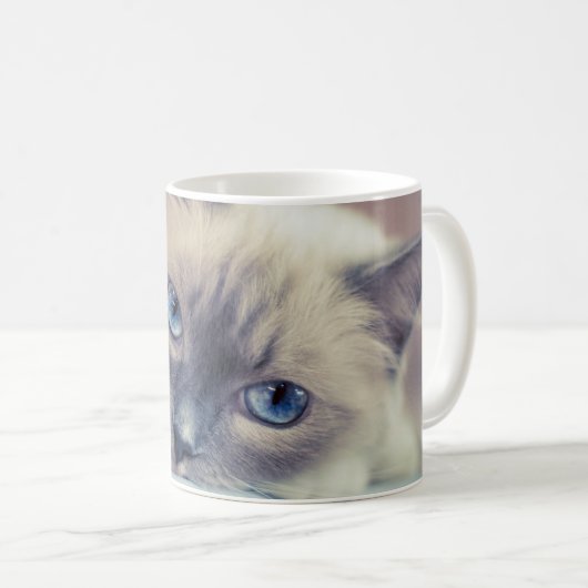 Atemberaubend Blue Mit Augen Ragdoll Cat Kaffeetasse (VorderseiteRechts)