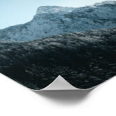 Atemberaubende Berge und Fichtenwälder Poster (Ecke)