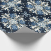 Atemberaubende blaue keltische Schneeflocken Geschenkpapier (Ecke)