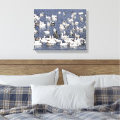Atemberaubende Flock von Schneegänse am Strand Leinwanddruck (Insitu (Schlafzimmer))