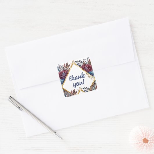 Atemberaubende Hochzeit von Jewel Toned Peony Quadratischer Aufkleber (Umschlag)